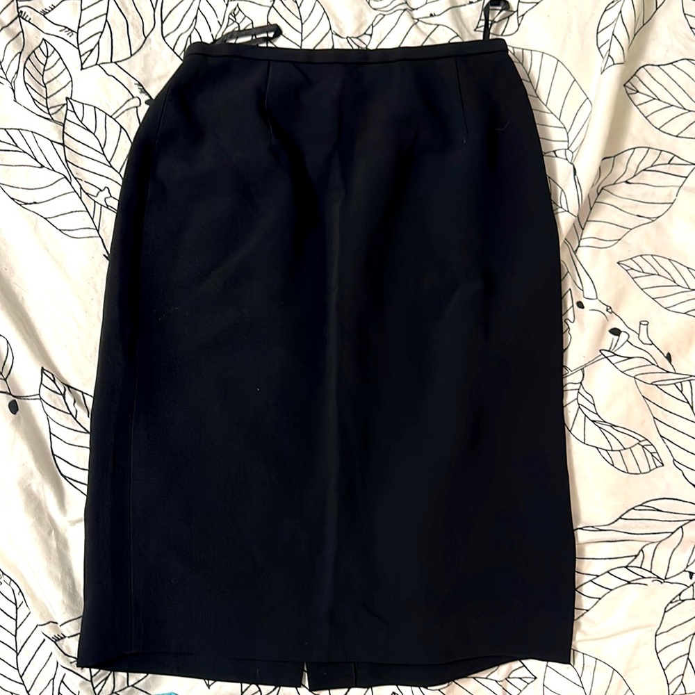 Black pencil skirt